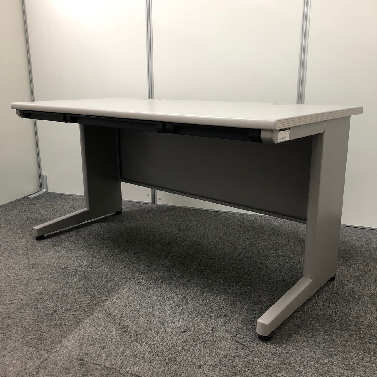 【3台入荷】W1400mm｜平机｜イトーキ(itoki) CZシリーズ｜幅広デスクで広々と作業していただけます！
                        CZ 
                                    中古
            