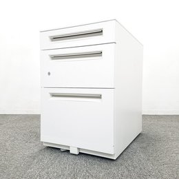 【人気シリーズ入荷】人気のホワイトワゴン入荷！中古 ホワイト 3段 ST フリアド 