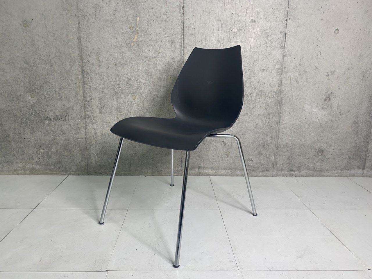 【デザイナーズ家具】ダメージ多数の為お安く！カルテル/マウイチェア
                        マウイチェア 
                                    中古
            