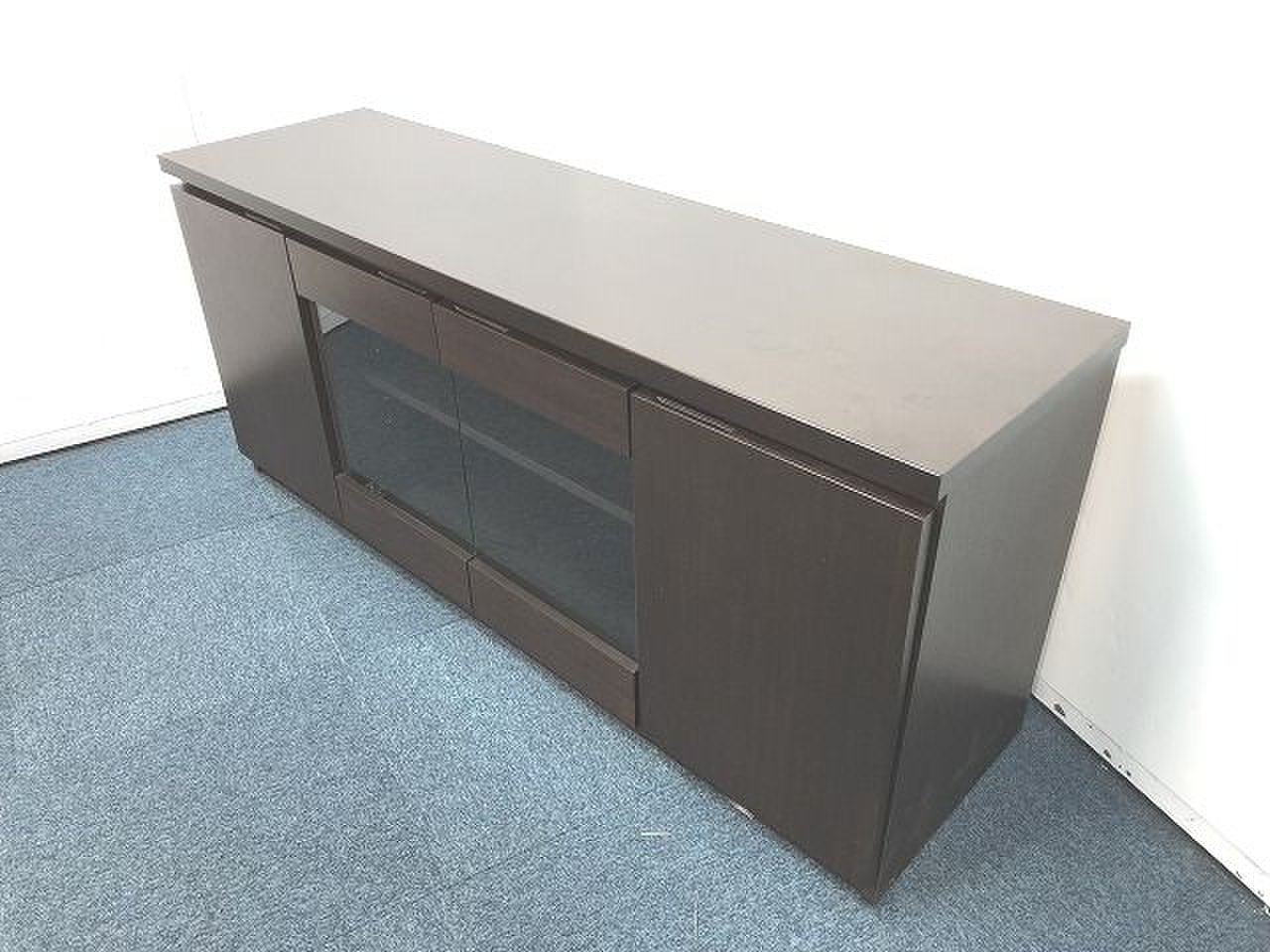 特別価格！！1台限定！！【木製サイドボードの入荷です！！社長室などにいかがでしょうか！！】【I】
                        XJ
                                    中古
            