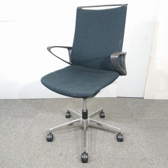 【中古】モード（アルミ脚）  CA25BR FWJ1 オカムラ（okamura） 肘付ミドルバックチェア