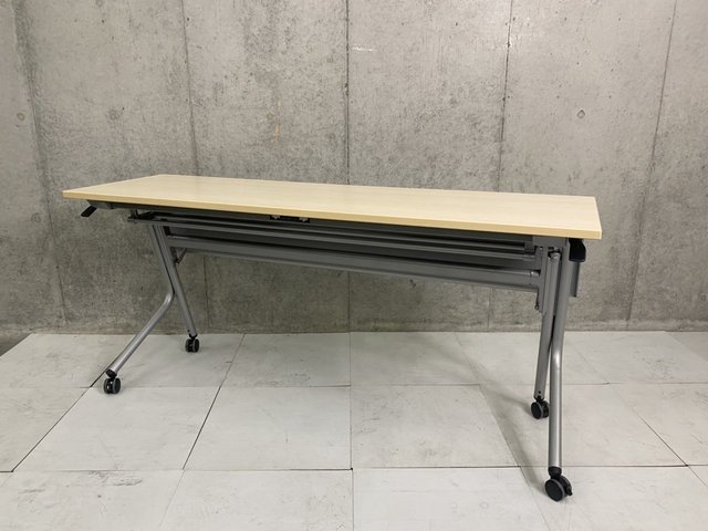 【中古】ネスティア   オカムラ（okamura） スタックテーブル(長机/折りたたみ/会議用)