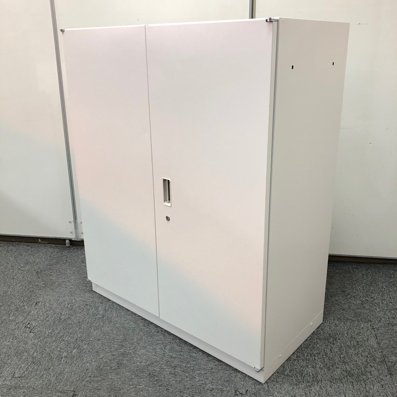 【人気シリーズ】【H1100】【ホワイト】【京都・滋賀】
                        シンライン 
                                    中古
            