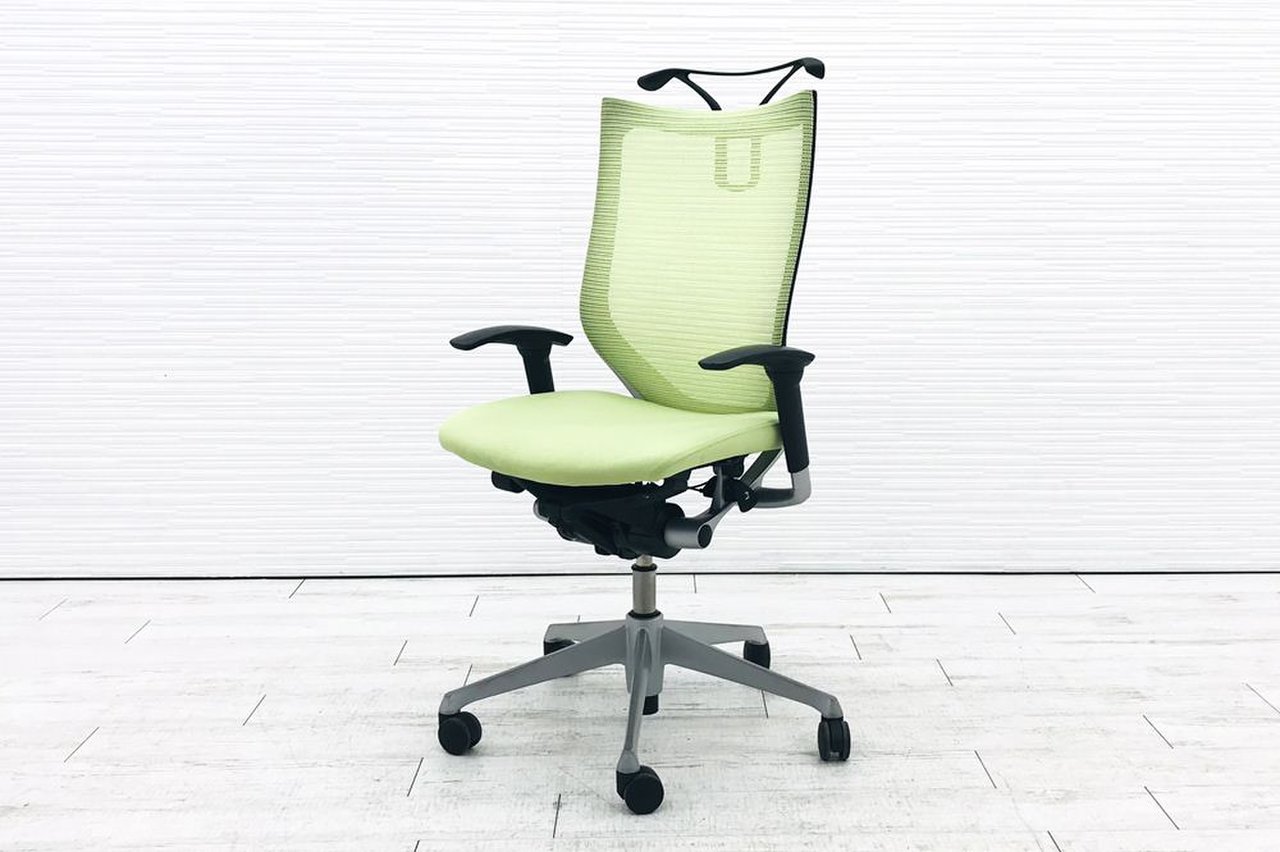 【定価約16万円！！先進のエルゴミクスが生み出す快適な座り心地のOAチェアです！！】オカムラ/バロン
                        バロン 
                                    中古
            