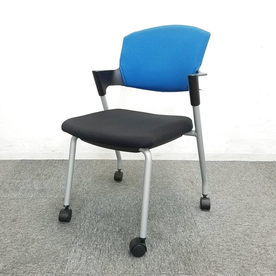 【中古】プロッティ（キャスター付）  CK-582C コクヨ（KOKUYO） スタッキングチェア