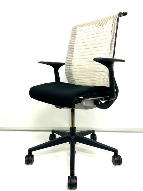 【中古】シンクチェア（座:布  Steelcase（スチールケース） 肘付ハイバックチェア