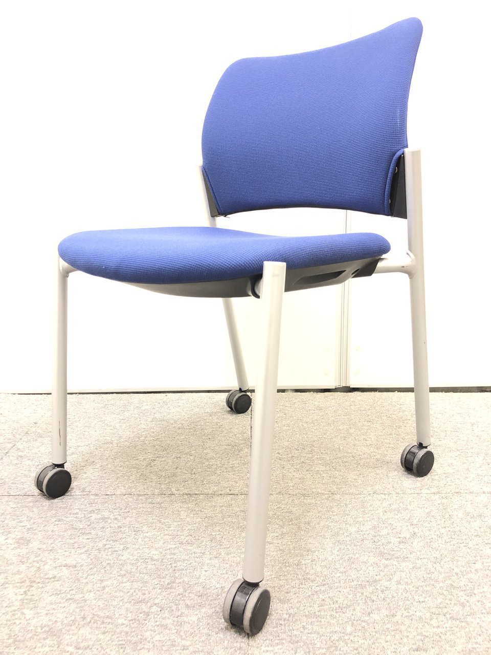 【残りわずか！】積み重ねて楽々収納！残り僅かのためお求めやすく！！
                        8147シリーズ 
                                    中古
            