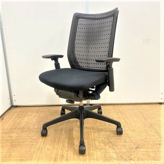 【中古】ヴィスコンテ  CWH4ZA FBA1 オカムラ（okamura） 肘付ハイバックチェア