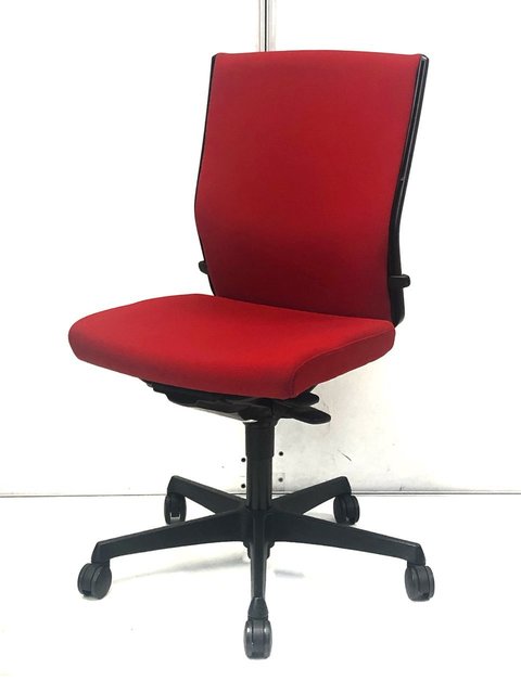 【中古】エスクード（クッション）  C493ZR　FFW8 オカムラ（okamura） 肘無ローバックチェア