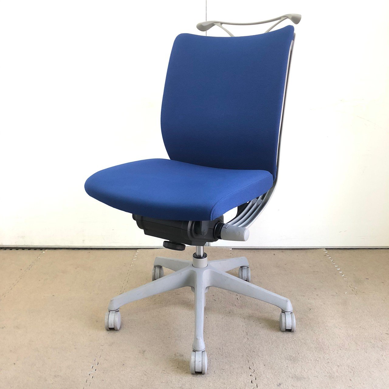 【大量入荷！】オカムラ製ヴィスコンテチェア/シンプルタイプで使いやすい/樹脂メッシュ
                        ヴィスコンテ 
                                    中古
            