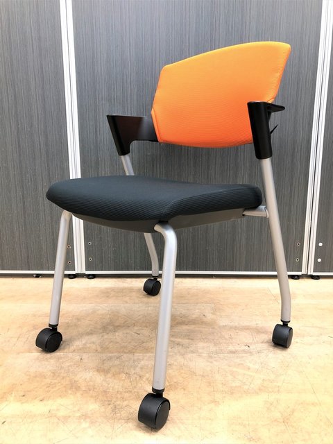 【中古】プロッティ（キャスター付）  CK-582CNN コクヨ（KOKUYO） スタッキングチェア