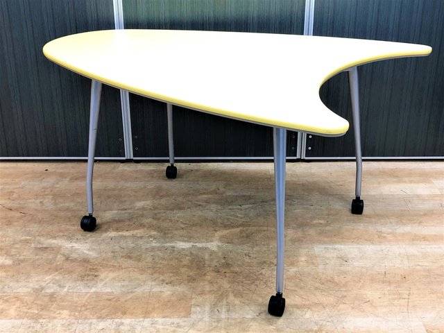 【中古】パプリカ  MT-302X1A コクヨ（KOKUYO） ミーティングテーブル（会議机）