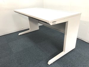 【定価約7万円！！オフィスが明るくなり清潔感もあるホワイトカラー平机の入荷です！！】■イトーキ■CZR