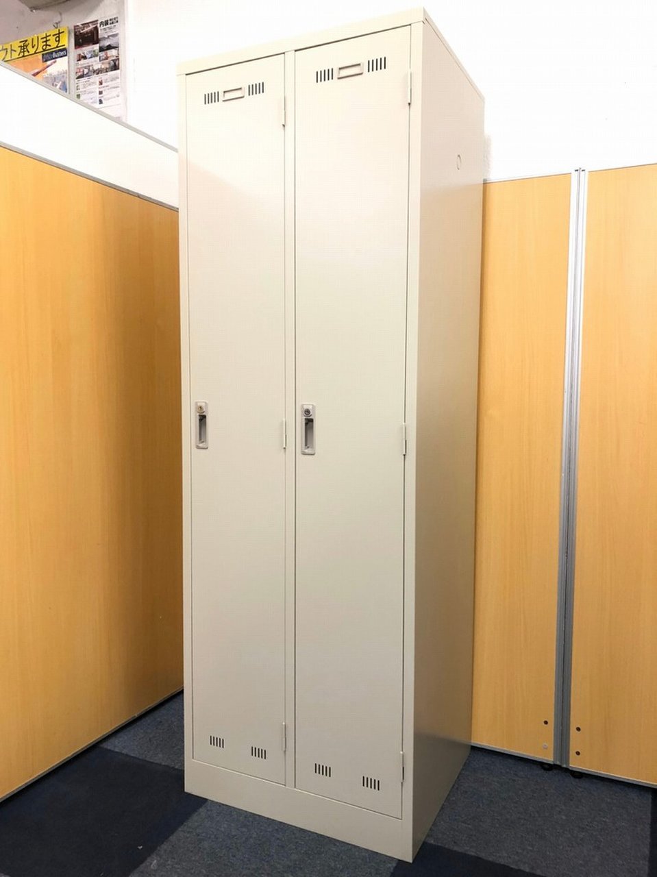 【嬉しい店頭在庫有り】お問い合わせ多数の2人用ロッカーが入荷【大量納品もご相談ください】
                        SLK 
                                    新古品
            