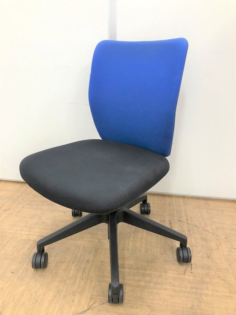 【中古】エポ   ウチダ（UCHIDA) 肘無ハイバックチェア