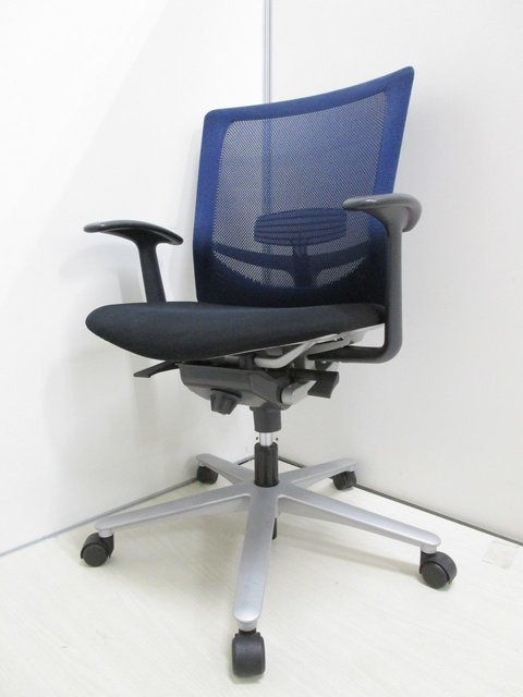 【中古】レジア  RA3-30TS ウチダ（UCHIDA) 肘付ローバックチェア