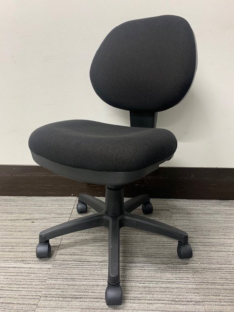 【新古】その他シリーズ  その他メーカー 肘無ローバックチェア