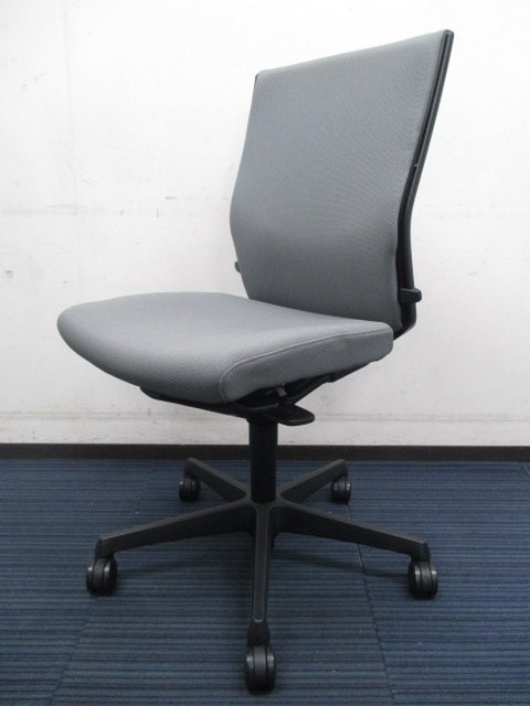 【中古】エスクード（クッション）   オカムラ（okamura） 肘無ハイバックチェア