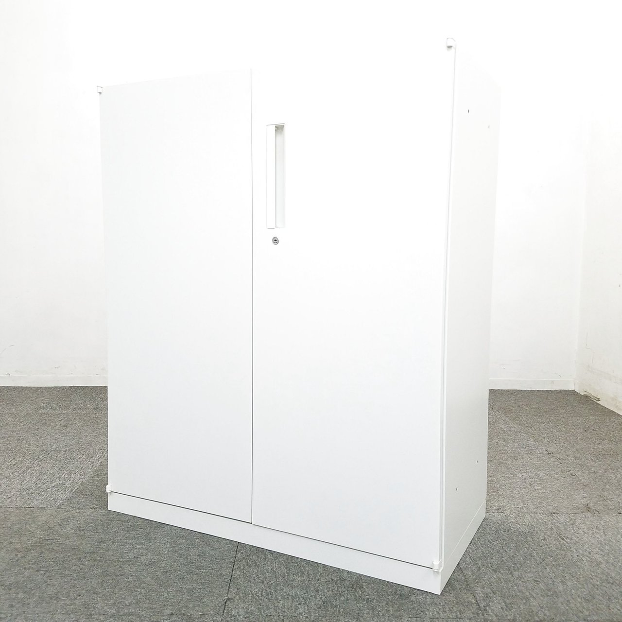 【大人気のホワイトでオフィスに清潔感を！】内田製書庫入荷！中古　オフィス家具
                        HS
                                    中古
            