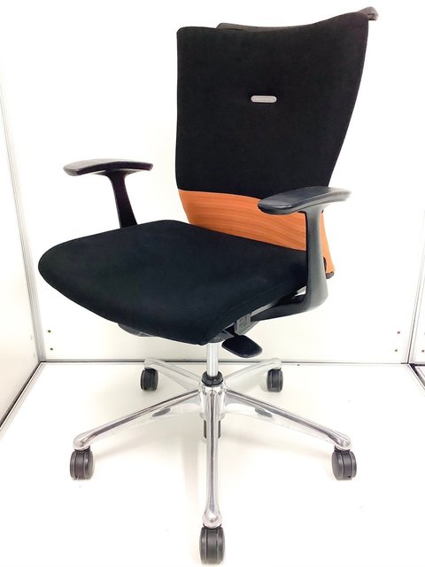 【中古】フィーゴ   オカムラ（okamura） 肘付ミドルバックチェア