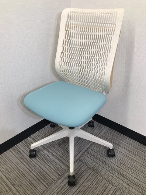 【中古】AJ（エージェイ）   ウチダ（UCHIDA) 肘無ハイバックチェア