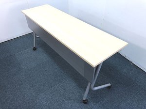 【定価約8万円！！2013年製！！人気のナチュラルカラー！！サイドスタックテーブルの入荷です！！】■オカムラ■サイドテーブルL