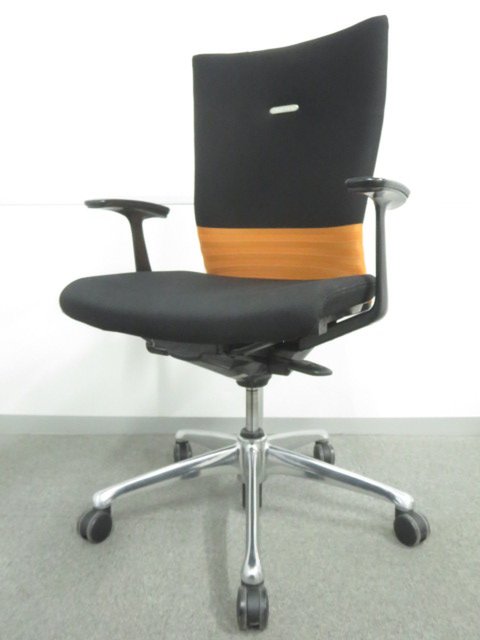 【中古】フィーゴ  CJ45BR-FAM8 オカムラ（okamura） 肘付ハイバックチェア