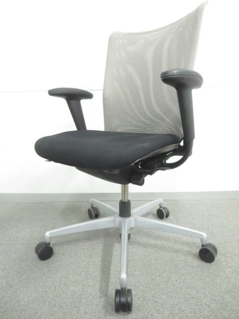 【中古】プラオα  KE-535CH-ZTT1W4 イトーキ（ITOKI） 肘付ハイバックチェア