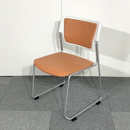 【中古】エレック  KLC-610DFZ5WBD7 イトーキ（ITOKI） スタッキングチェア