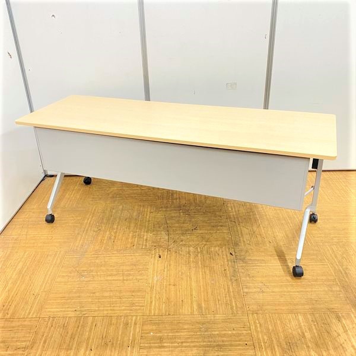 【ミーティング向け】【コクヨ(KOKUYO)】【重ねて収納】
                        KT-1200 リーフライン  
                                    中古
            