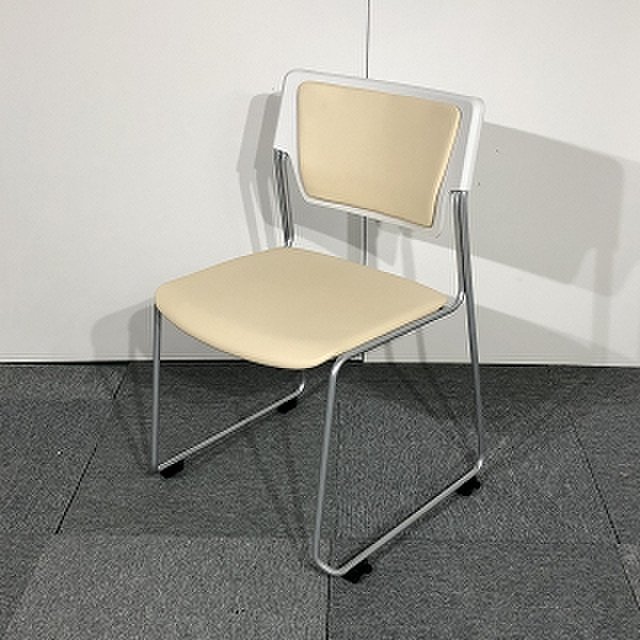 【ロット商品】セット販売可能！積み重ねて簡単収納できる会議用チェア！！【関西倉庫在庫】
                        エレック 
                                    中古
            