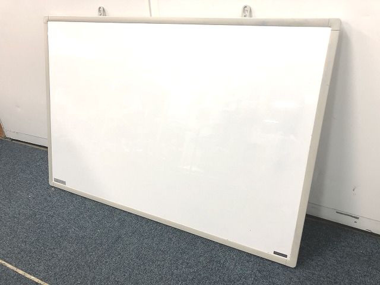 【定価約1万6千円！！壁掛け用ホワイトボードの入荷です！！】
                        その他シリーズ
                                    中古
            