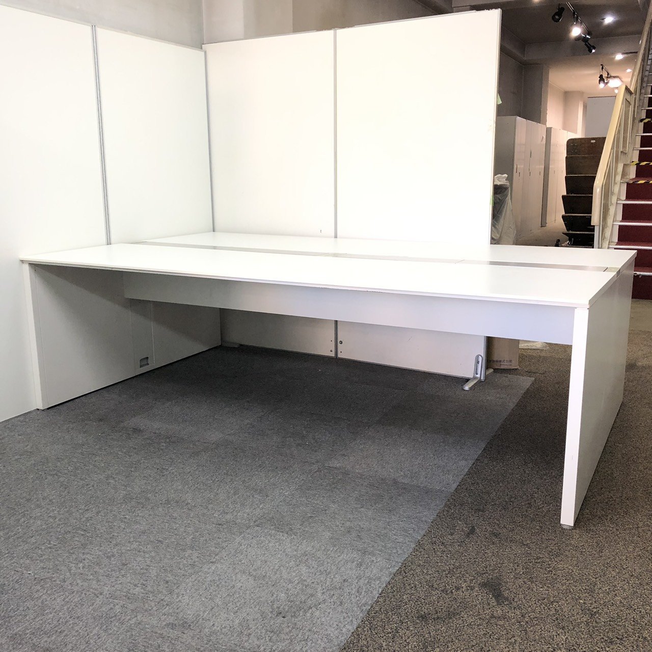 【フリーアドレス】【ホワイト】【W2400天板】【京都・滋賀】
                        アルプレス 
                                    中古
            