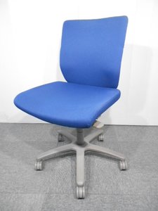 定番オフィスチェア　オカムラ製アドフィット　ブルー色　ロット商品　テレワーク　訳アリ