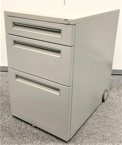 キャスター付き収納　内田洋行製　スチール　3段ワゴン　デスク上の書類をスッキリ格納