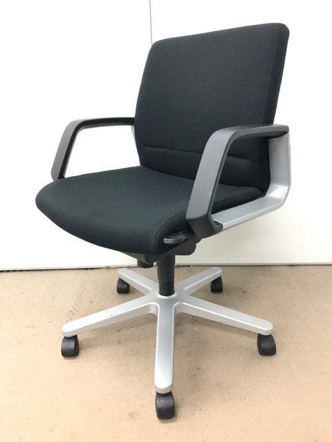 【中古】300シリーズ  CR-G300K コクヨ（KOKUYO） 肘付ハイバックチェア