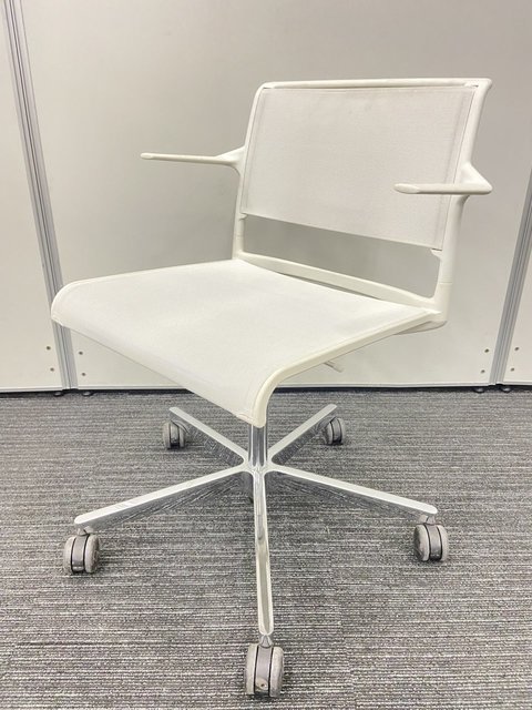 【中古】Aライン   Wilkhahn（ウィルクハーン） 肘付ローバックチェア