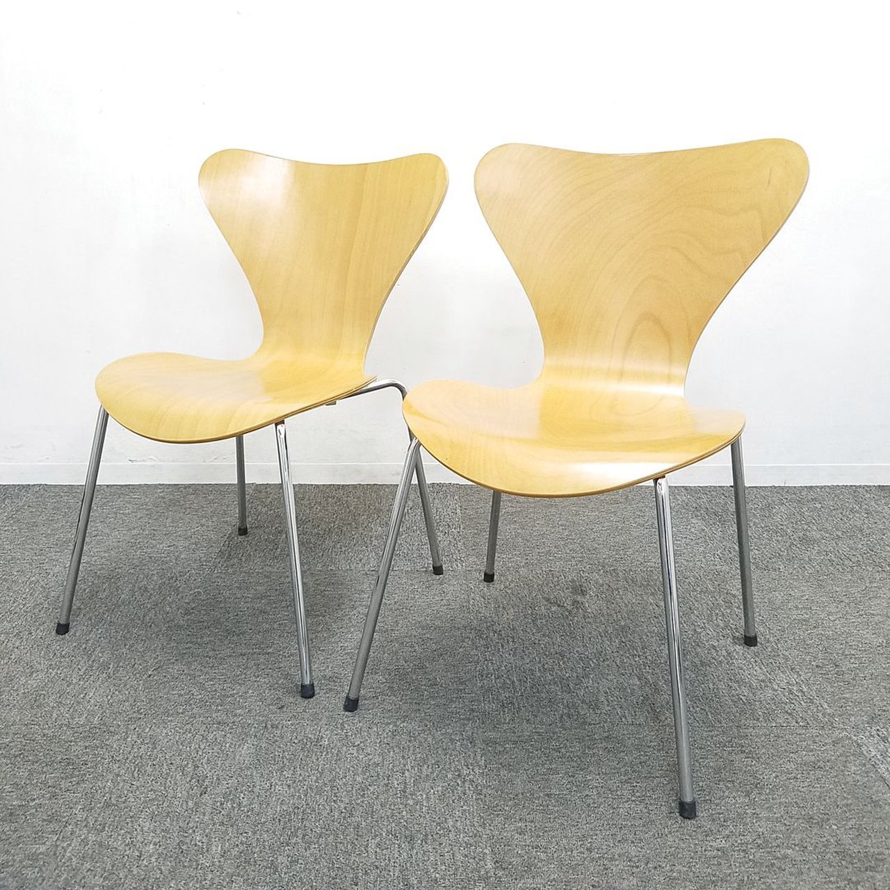 【12セット入荷】フリッツハンセンを代表するセブンチェアのリプロダクト品入荷！中古　チェア　木製　ナチュラル　カジュアル　セブンチェア　SERIES 7 CHAIR OAK　デザイナーズ
                        その他シリーズ
                                    中古
            