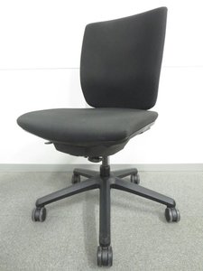 【コスパ必見！】国内メーカーのライオン製エルビス！■素敵な座り心地