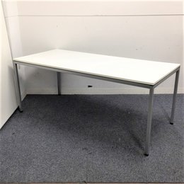 【シンプル4本脚テーブル】オカムラ製　トレッセ(tresse)　ホワイト色・シルバー脚■6名サイズ　★