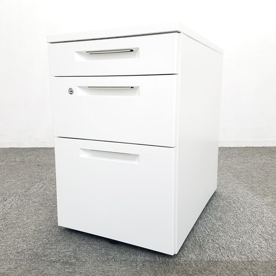 【中古】iS  コクヨ（KOKUYO） ワゴン3段