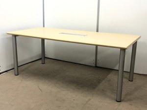 【幅1800　使いやすいサイズ】イトーキ/コムネットテーブル/ナチュラル色■配線孔付き　★