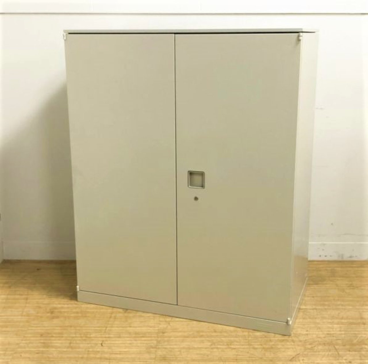 【コンパクトタイプ】天板付きで使いやすい！オカムラ製レクトライン/両開き
                        レクトライン 
                                    中古
            