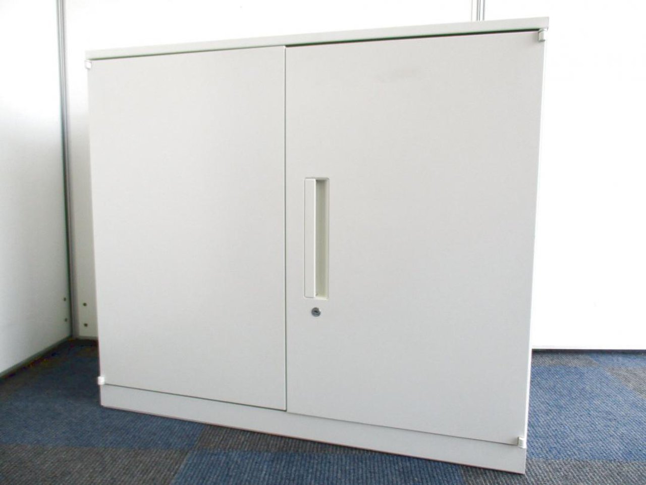 【コンパクトな書庫が入荷！】流行のホワイトカラー、内田洋行のハイパーストレージ書庫！【書類整理に便利】
                        HS
                                    中古
            