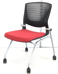 【快適なクッションが人気です！】■オカムラ　グラータチェア　レッド