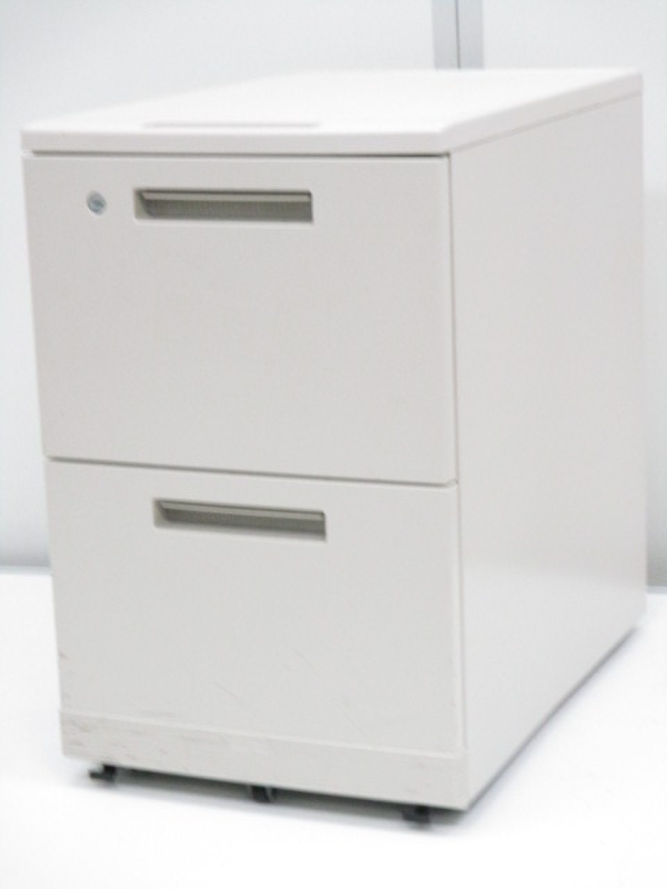 【定価約5万円！！A4ファイルも沢山収納できる2段ワゴンの入荷です！！】■コクヨ■MX
                        新MX 
                                    中古
            