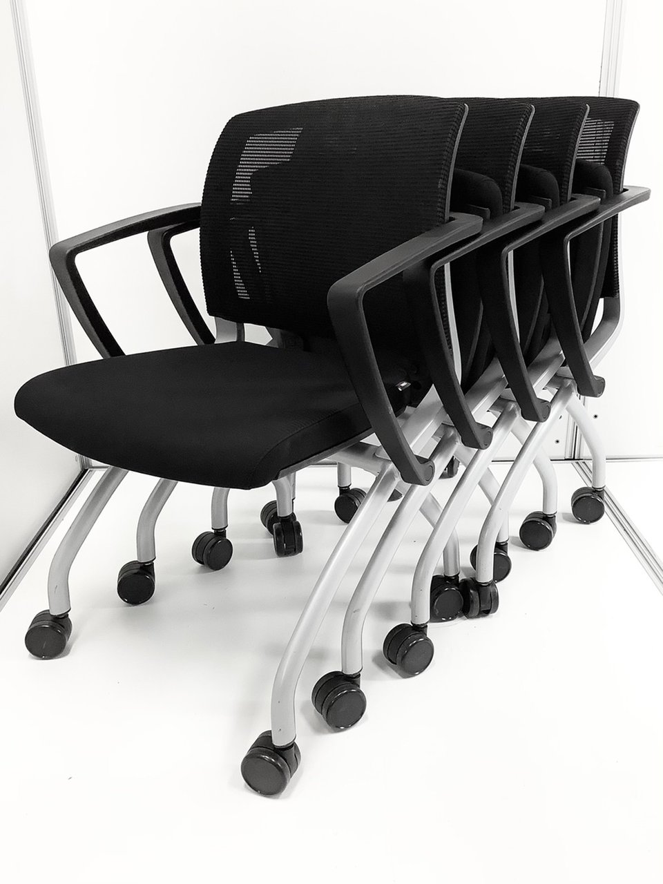 【4脚（セット価格）】人気／定番　◆FURSYS／ファシス　◆VIM Chair　※内田洋行カタログ掲載メーカー
                        ヴィアイエム チェア 
                                    中古
            