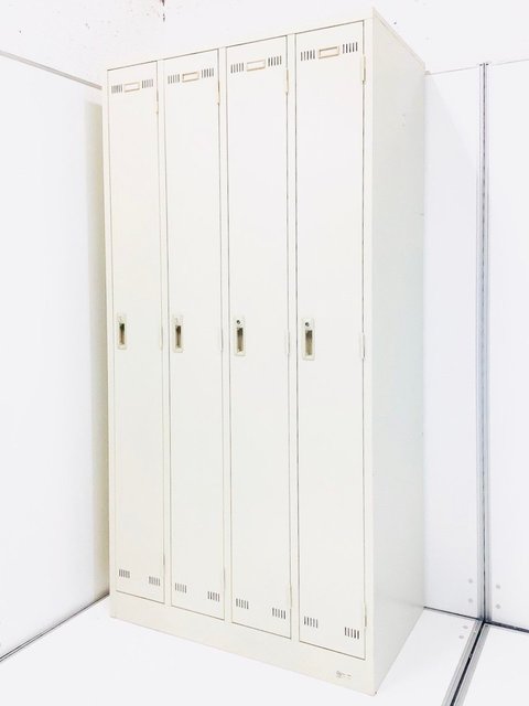 【中古】SLK  SLK-４ 生興 4人用更衣ロッカー