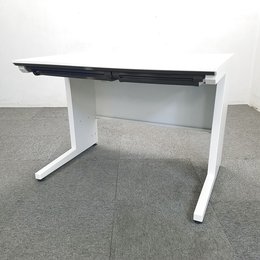 【8台入荷】デスクの決定版。多彩な機能をシンプルなデザインに凝縮したデスクシステム！中古　デスク　事務机　オフィス　ホワイト