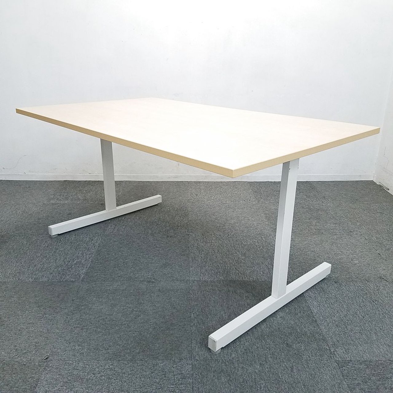 【3台ロット入荷】内田洋行の人気テーブルが入荷しました！中古　テーブル　オフィス　会議　ミーティング　ホワイト　ナチュラル　ノティオ
                        ノティオ 
                                    中古
            